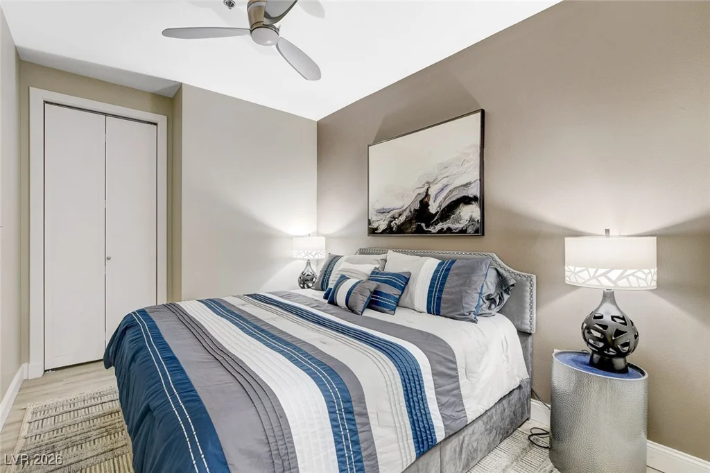 4525 Dean Martin, Las Vegas, NV 89103