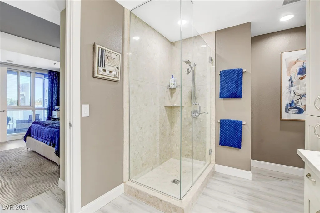 4525 Dean Martin, Las Vegas, NV 89103