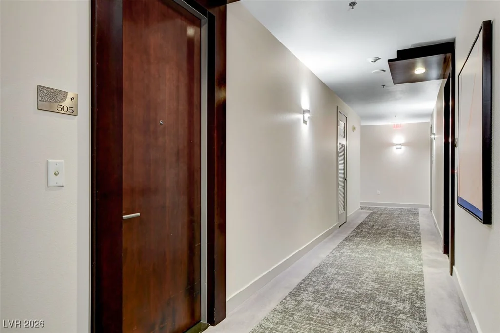 4525 Dean Martin, Las Vegas, NV 89103