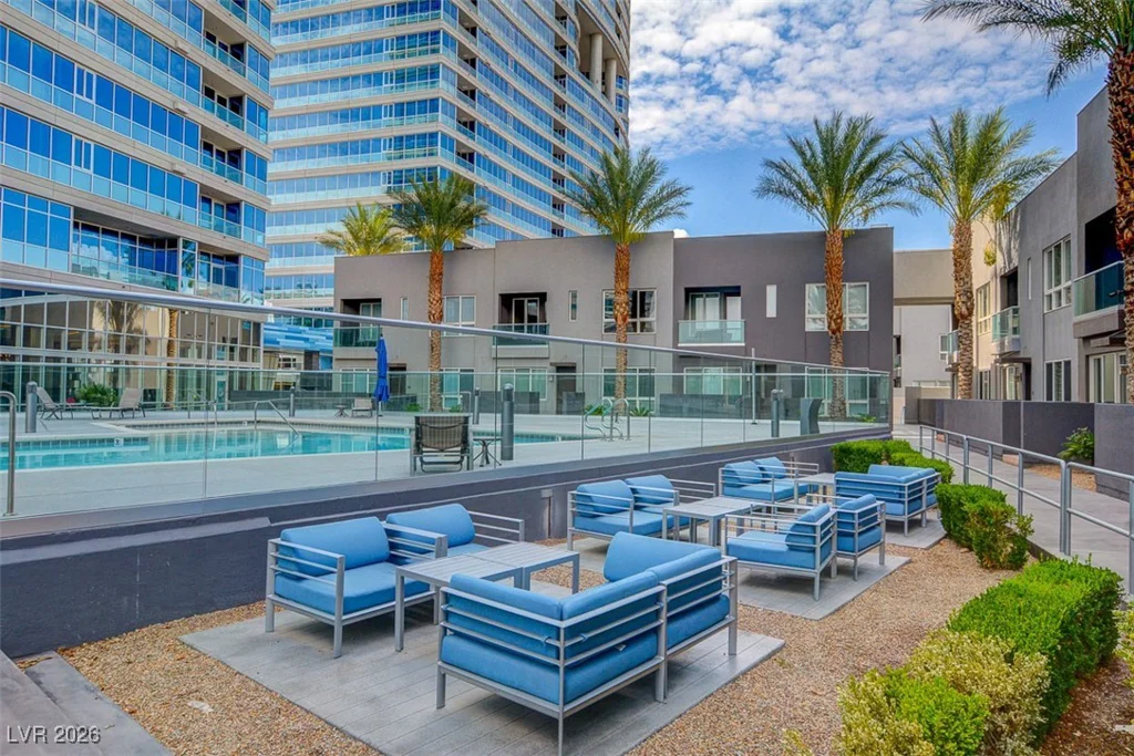 4525 Dean Martin, Las Vegas, NV 89103