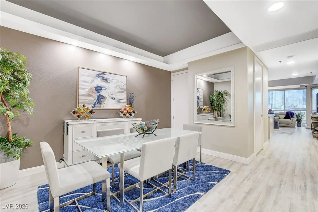 4525 Dean Martin, Las Vegas, NV 89103