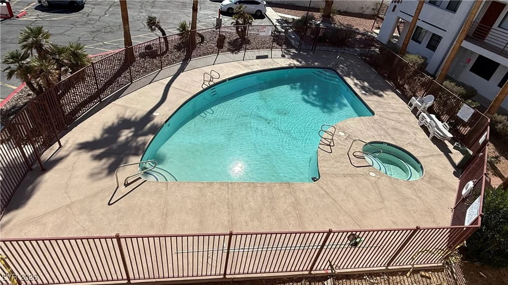 1381 University, Las Vegas, NV 89119