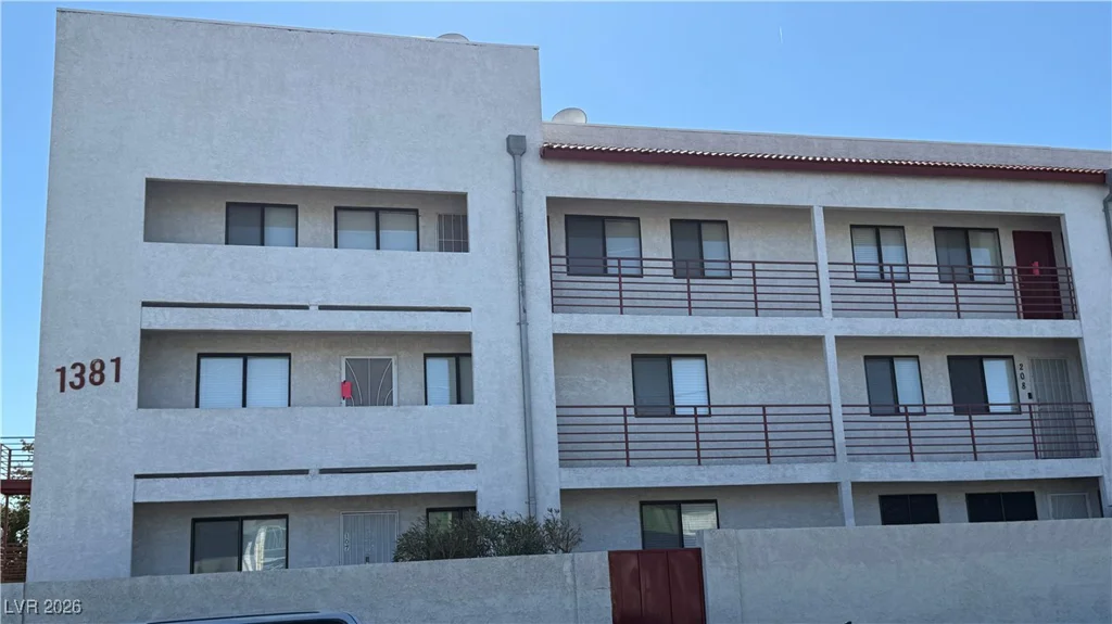 1381 University, Las Vegas, NV 89119