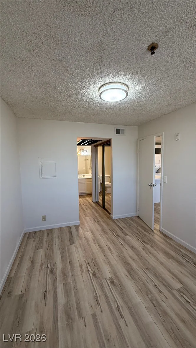 1381 University, Las Vegas, NV 89119