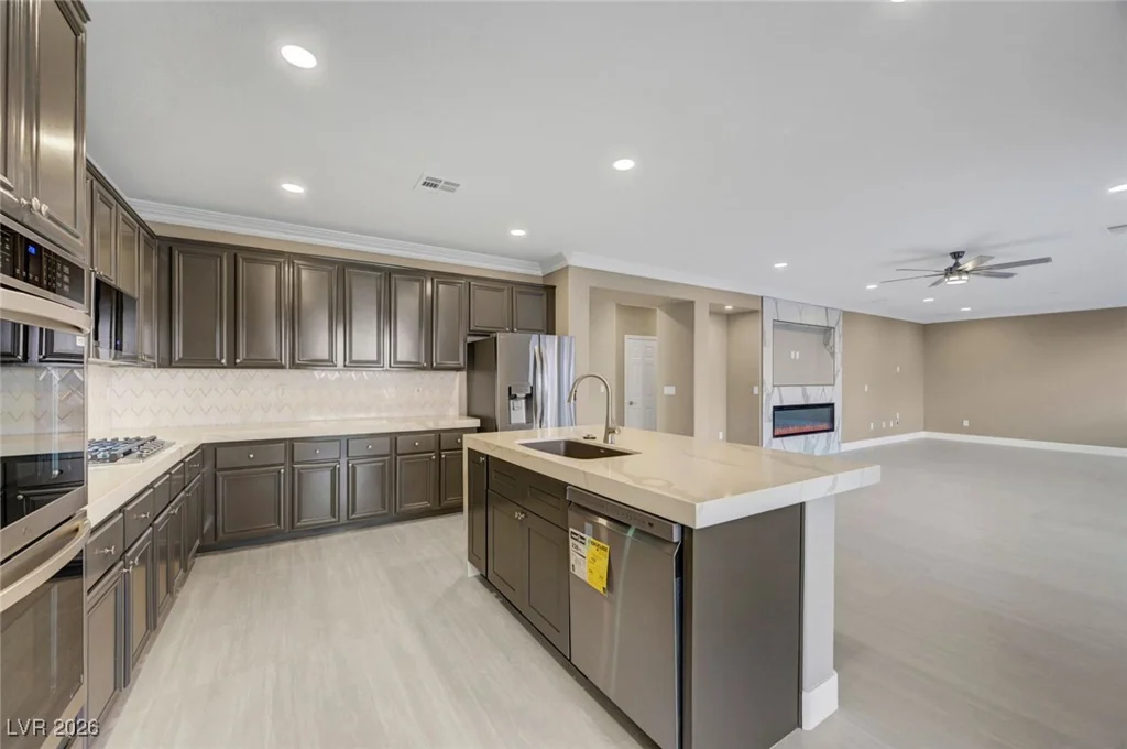 2112 Merganser, North Las Vegas, NV 89084