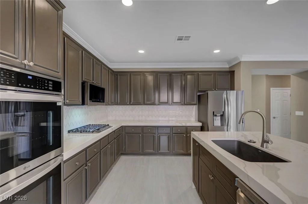 2112 Merganser, North Las Vegas, NV 89084