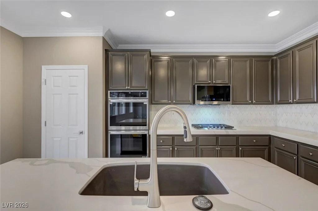 2112 Merganser, North Las Vegas, NV 89084