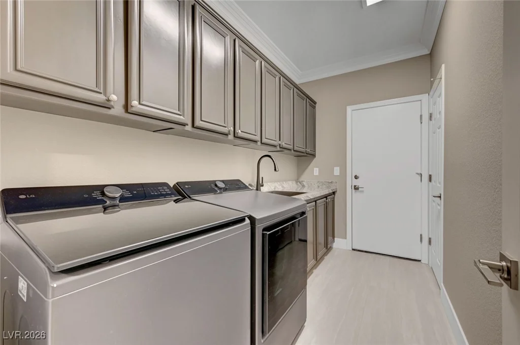 2112 Merganser, North Las Vegas, NV 89084