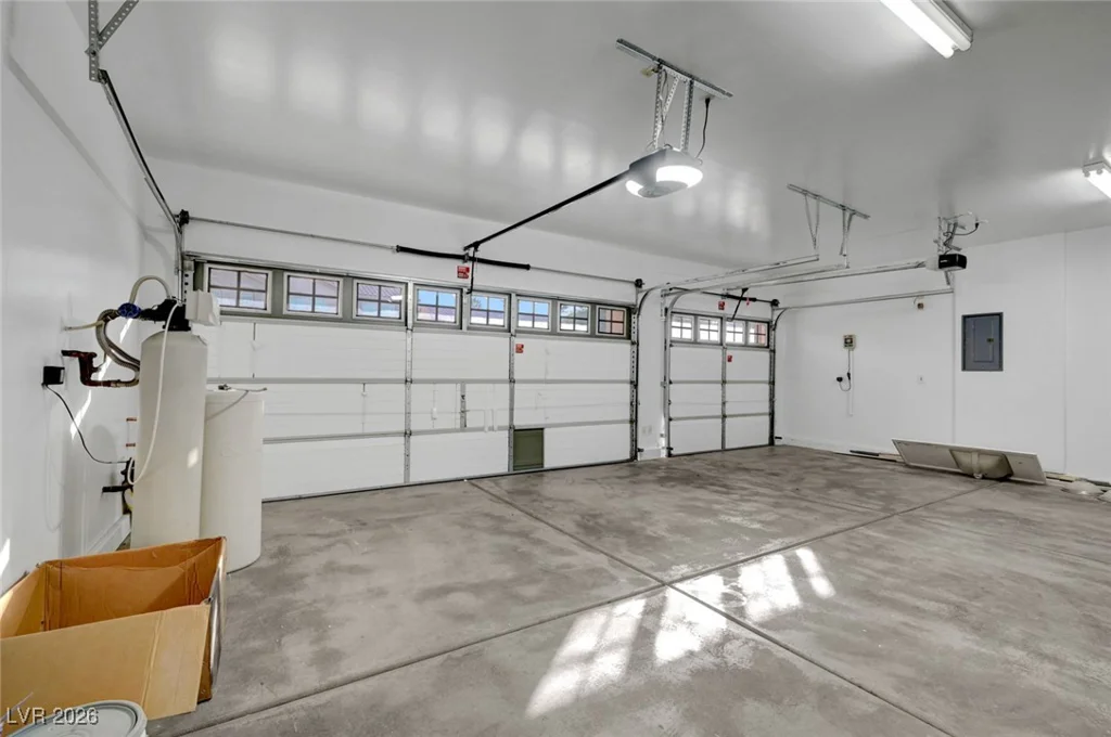 2112 Merganser, North Las Vegas, NV 89084