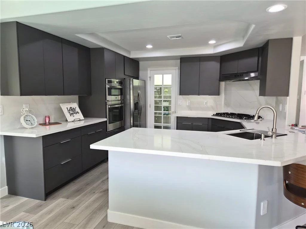 9651 Stoney Creek, Las Vegas, NV 89117