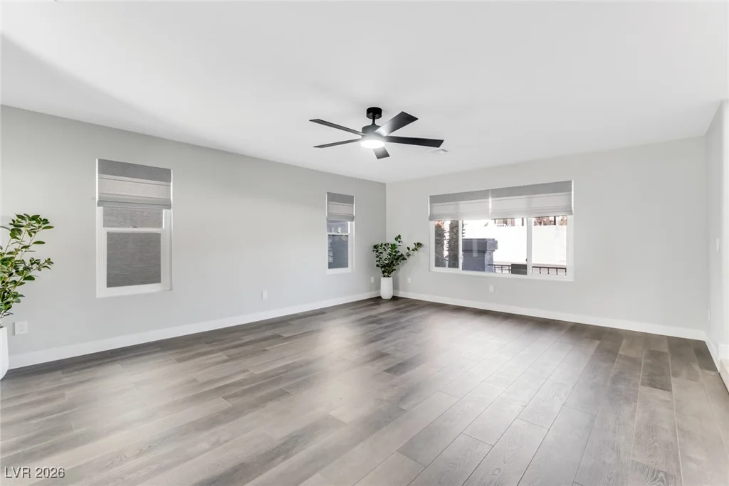 9651 Stoney Creek, Las Vegas, NV 89117