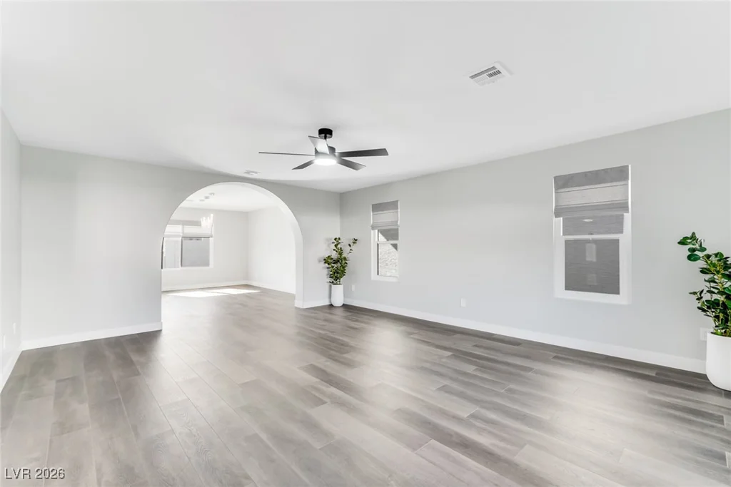 9651 Stoney Creek, Las Vegas, NV 89117