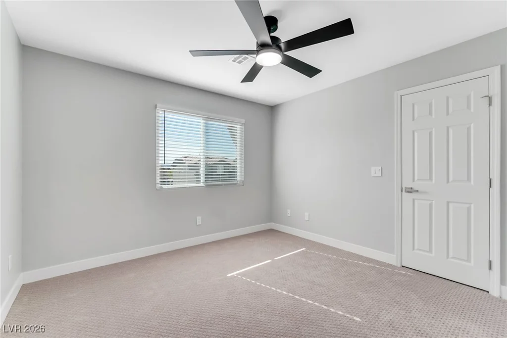 9651 Stoney Creek, Las Vegas, NV 89117