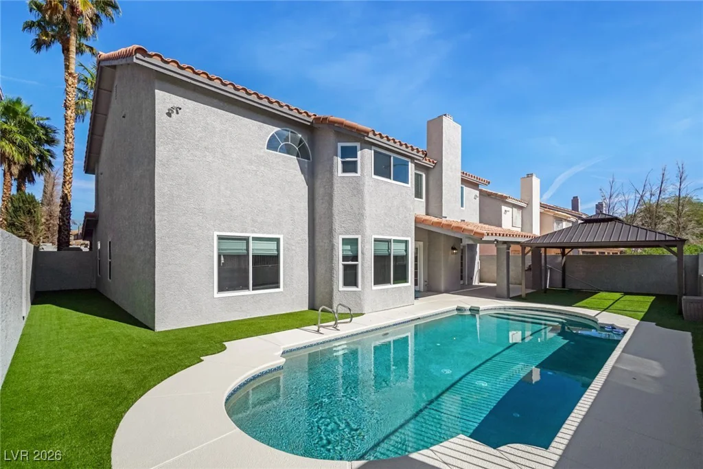 9651 Stoney Creek, Las Vegas, NV 89117