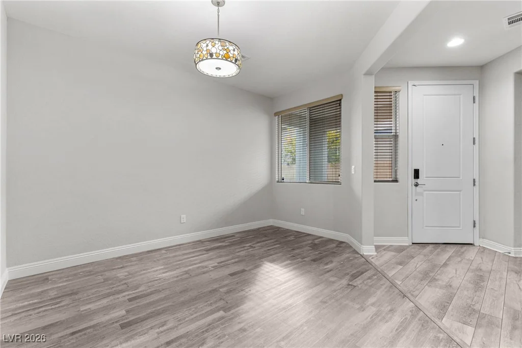 5927 Villa Loma, Las Vegas, NV 89148