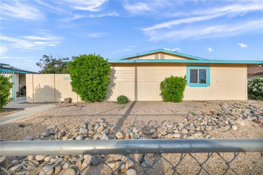 2220 Lamb, Las Vegas, NV 89115