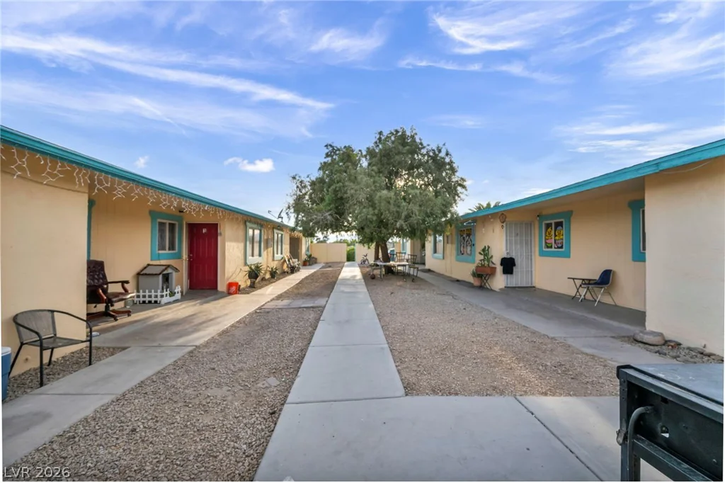 2220 Lamb, Las Vegas, NV 89115