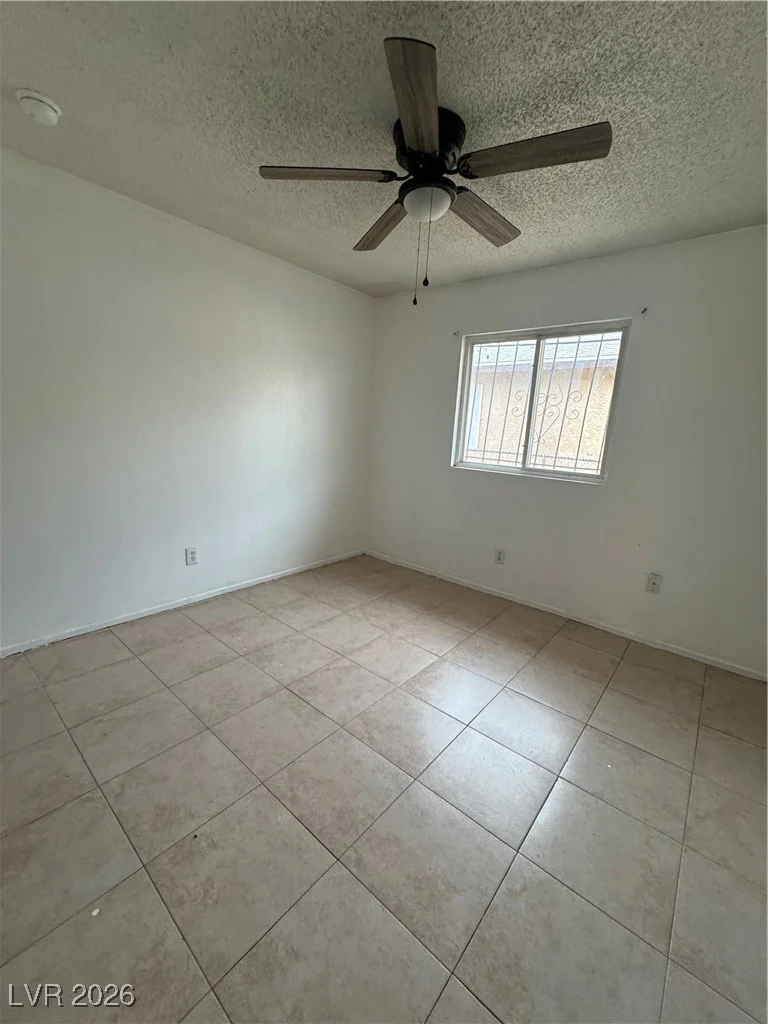 2220 Lamb, Las Vegas, NV 89115
