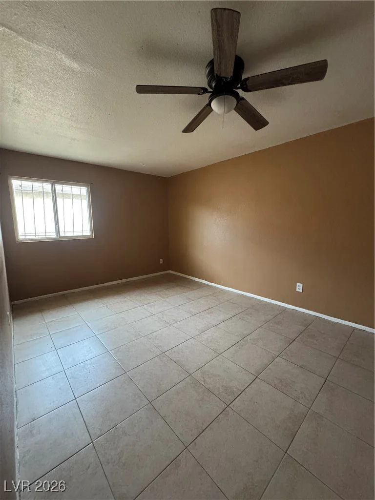 2220 Lamb, Las Vegas, NV 89115