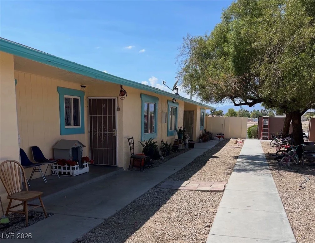 2220 Lamb, Las Vegas, NV 89115