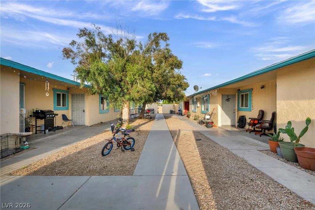 2220 Lamb, Las Vegas, NV 89115