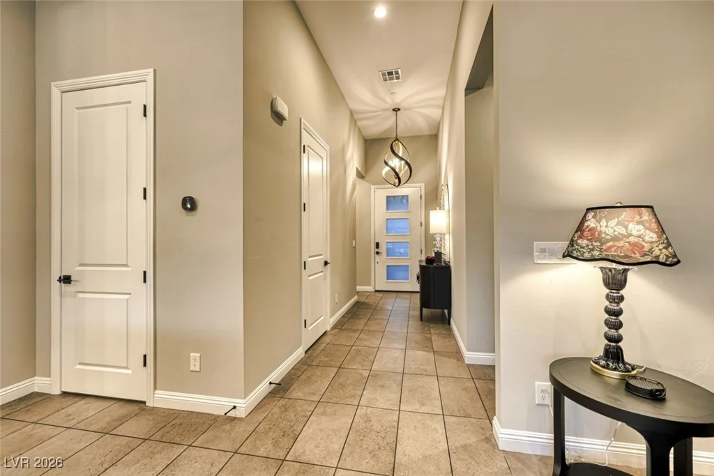 11729 Belorado, Las Vegas, NV 89138