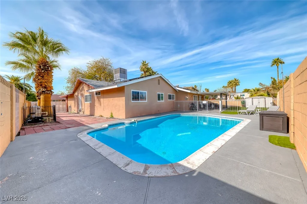 3068 Topaz, Las Vegas, NV 89121