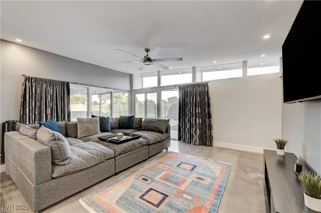 3398 Seneca, Las Vegas, NV 89169