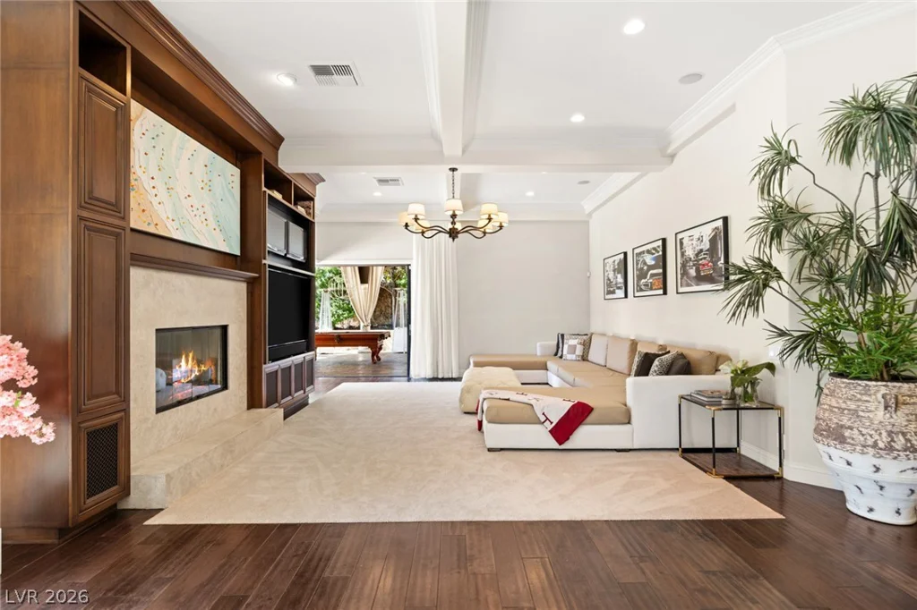 9701 Orient Express, Las Vegas, NV 89145