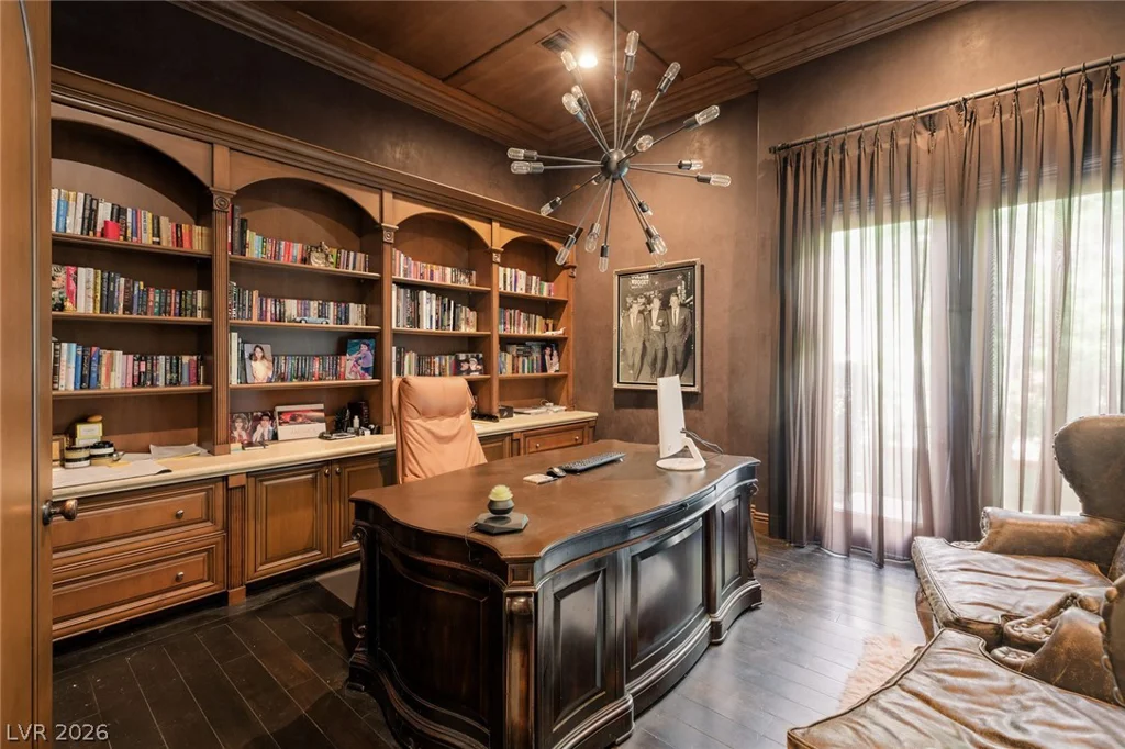 9701 Orient Express, Las Vegas, NV 89145