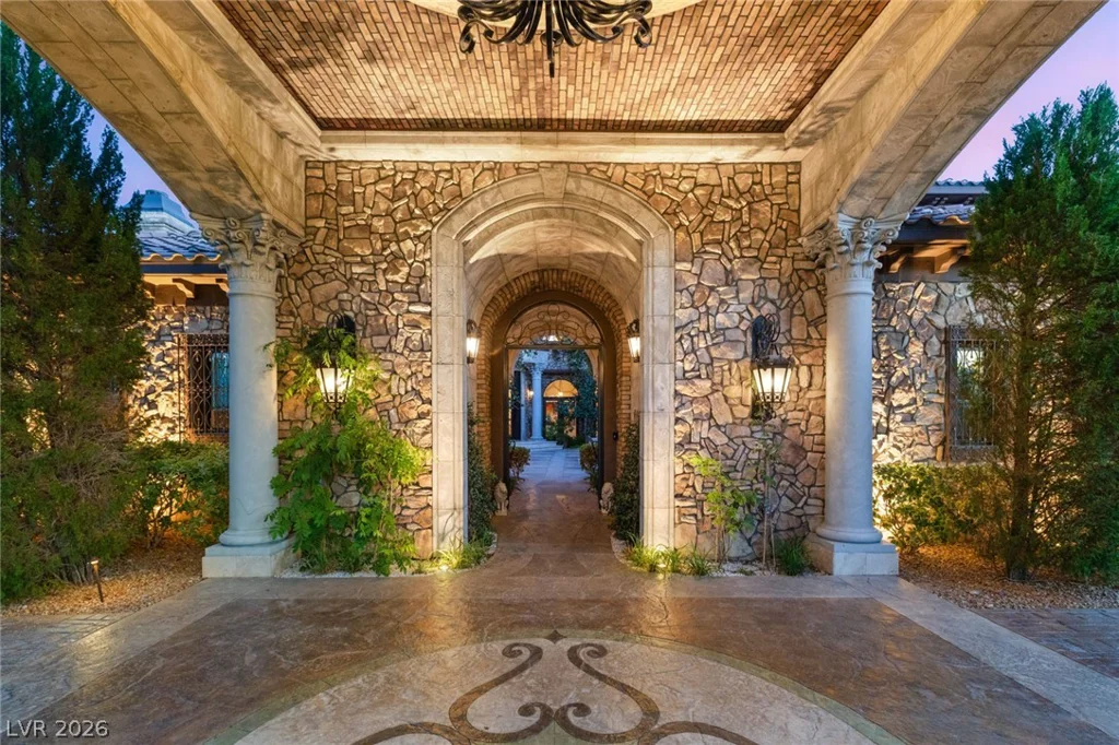 9701 Orient Express, Las Vegas, NV 89145