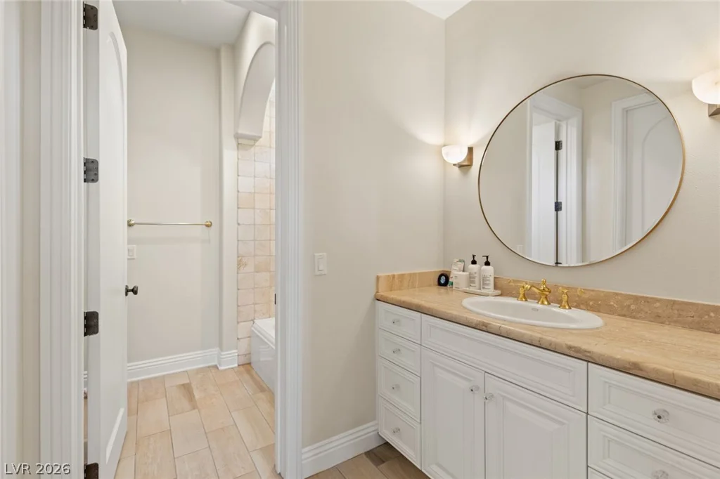 9701 Orient Express, Las Vegas, NV 89145