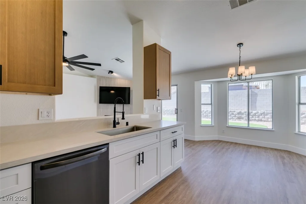 3921 Gaston, North Las Vegas, NV 89032
