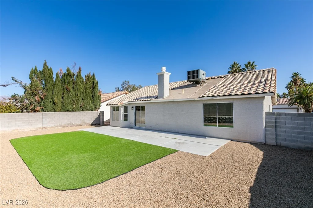 3921 Gaston, North Las Vegas, NV 89032