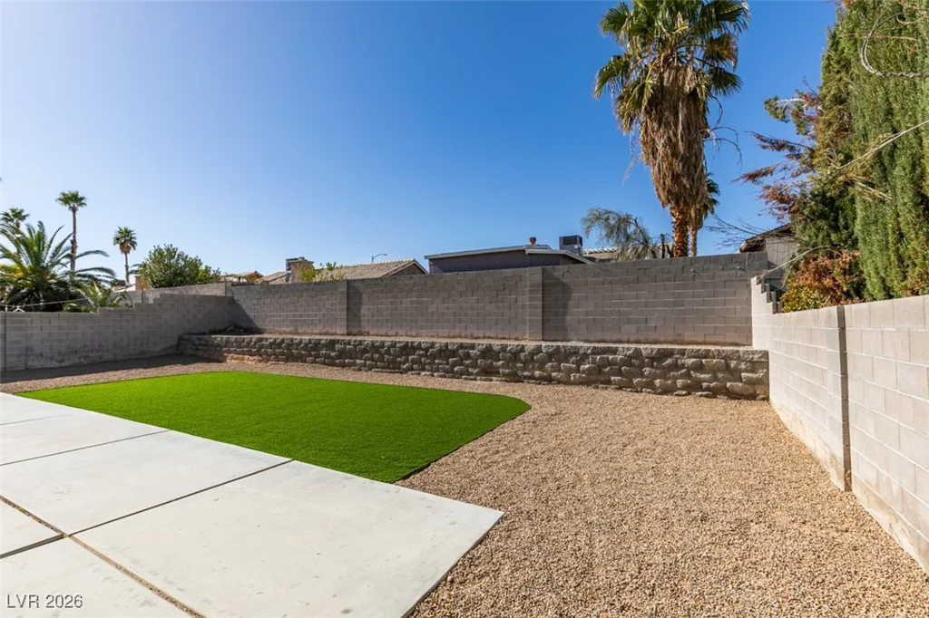3921 Gaston, North Las Vegas, NV 89032