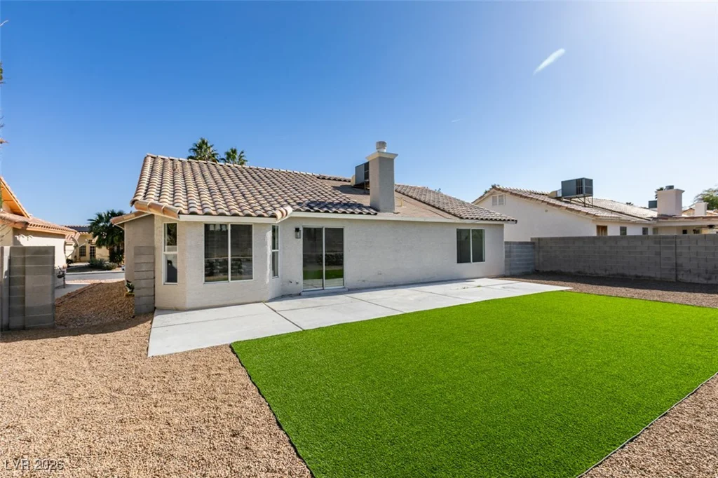 3921 Gaston, North Las Vegas, NV 89032