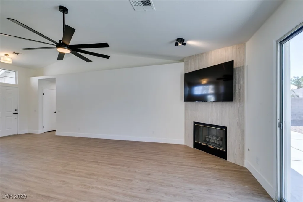 3921 Gaston, North Las Vegas, NV 89032