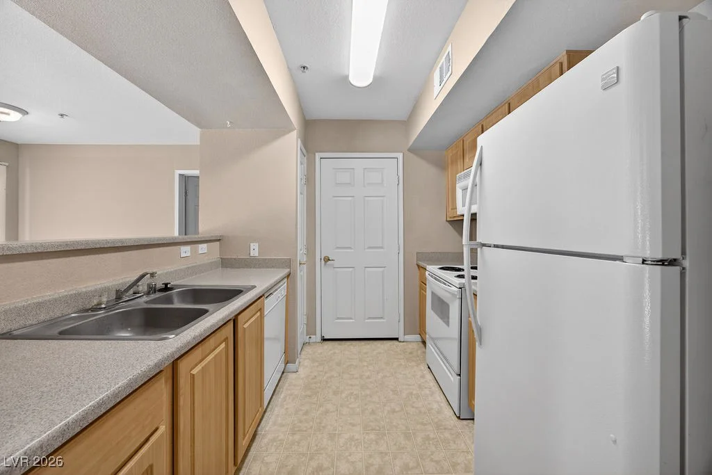 6955 Durango, Las Vegas, NV 89149