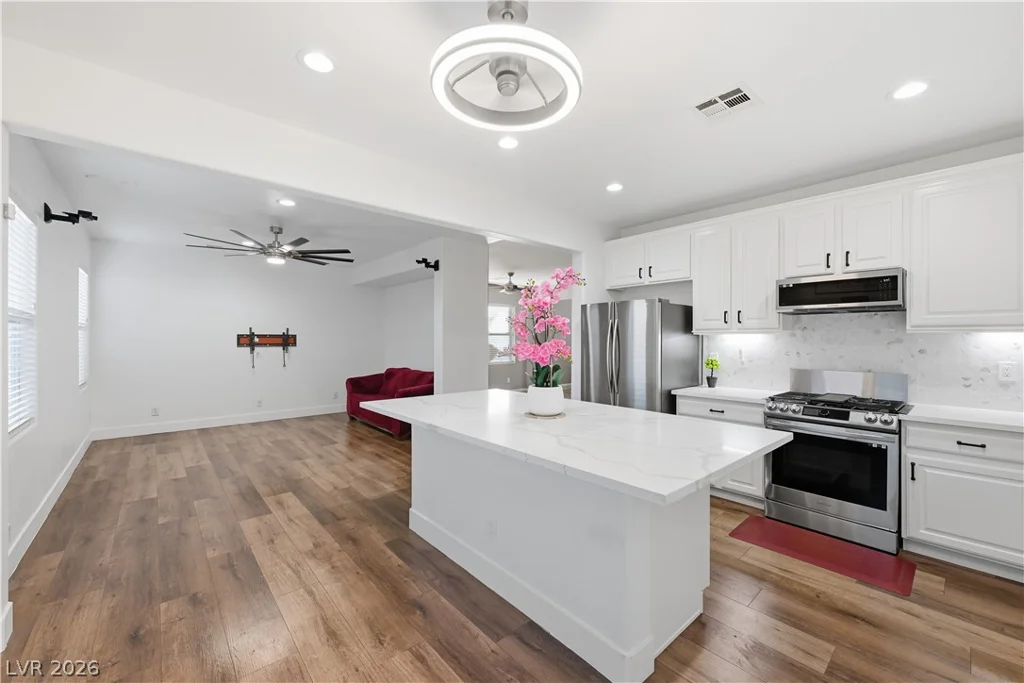 10594 Verona Wood, Las Vegas, NV 89141
