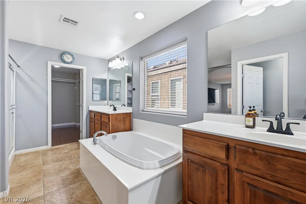 10594 Verona Wood, Las Vegas, NV 89141