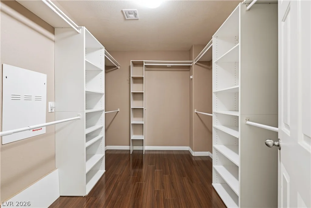 10594 Verona Wood, Las Vegas, NV 89141