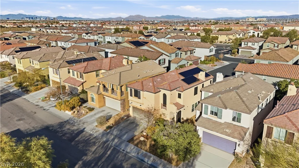 10594 Verona Wood, Las Vegas, NV 89141