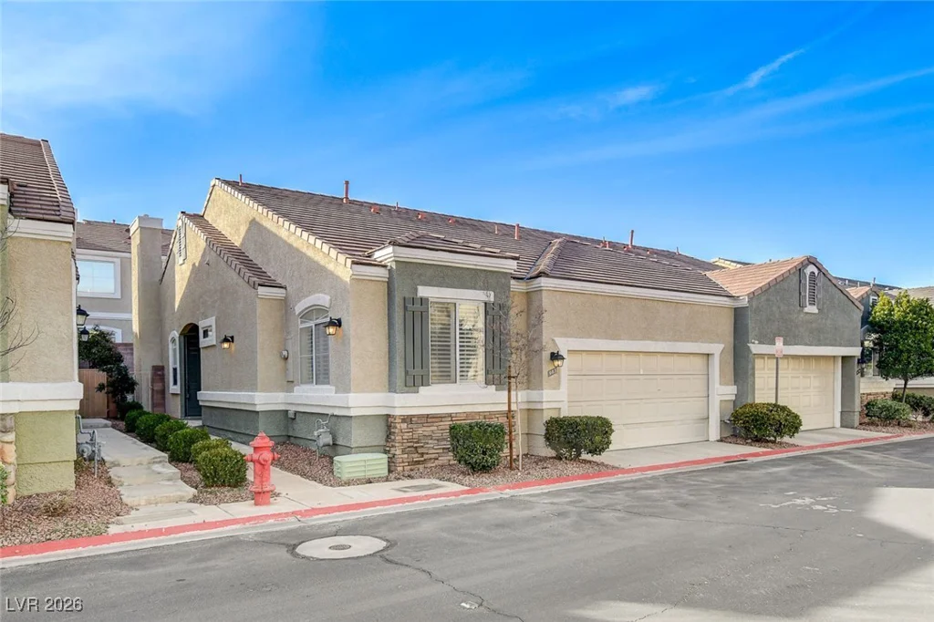 983 Coatbridge, Las Vegas, NV 89145
