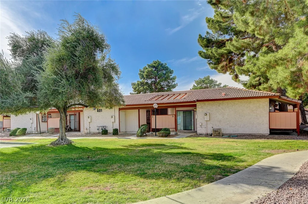 401 Lamb, Las Vegas, NV 89110