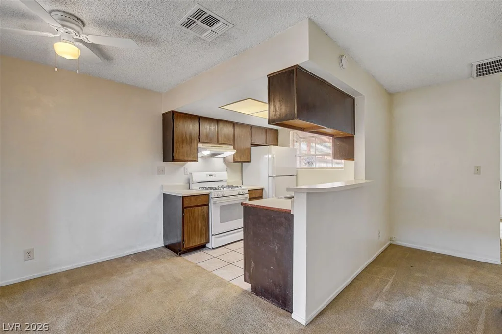 401 Lamb, Las Vegas, NV 89110