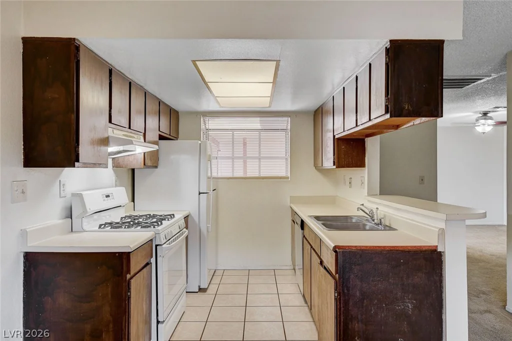 401 Lamb, Las Vegas, NV 89110