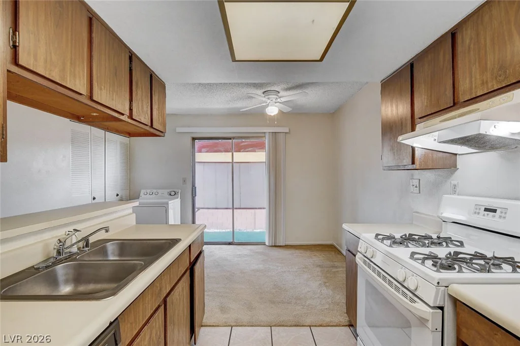 401 Lamb, Las Vegas, NV 89110