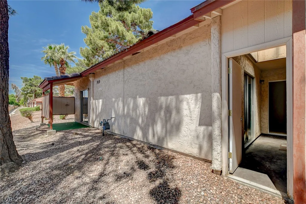 401 Lamb, Las Vegas, NV 89110