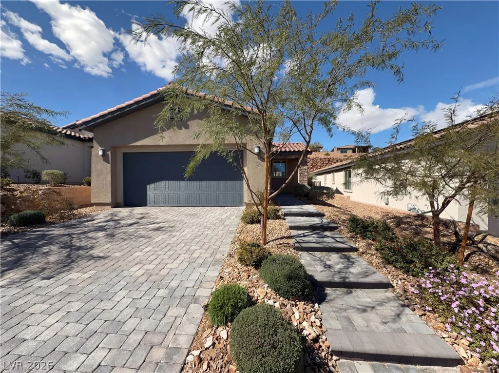 77 Stone Bluff, Henderson, NV 89011