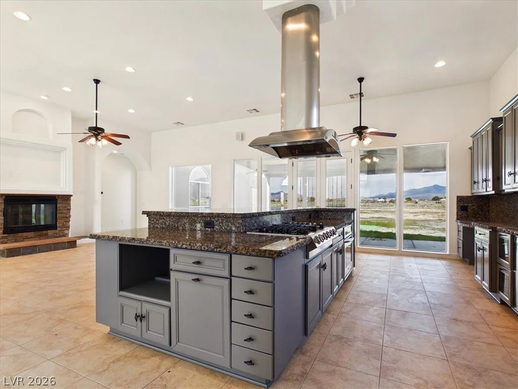460 Hickory, Pahrump, NV 89048